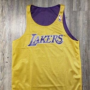 Men’s LA Lakers reversible practice jersey